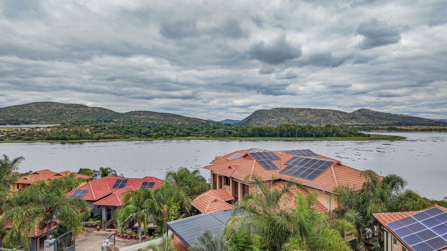 5 Bedroom Property for Sale in Birdwood Estate North West